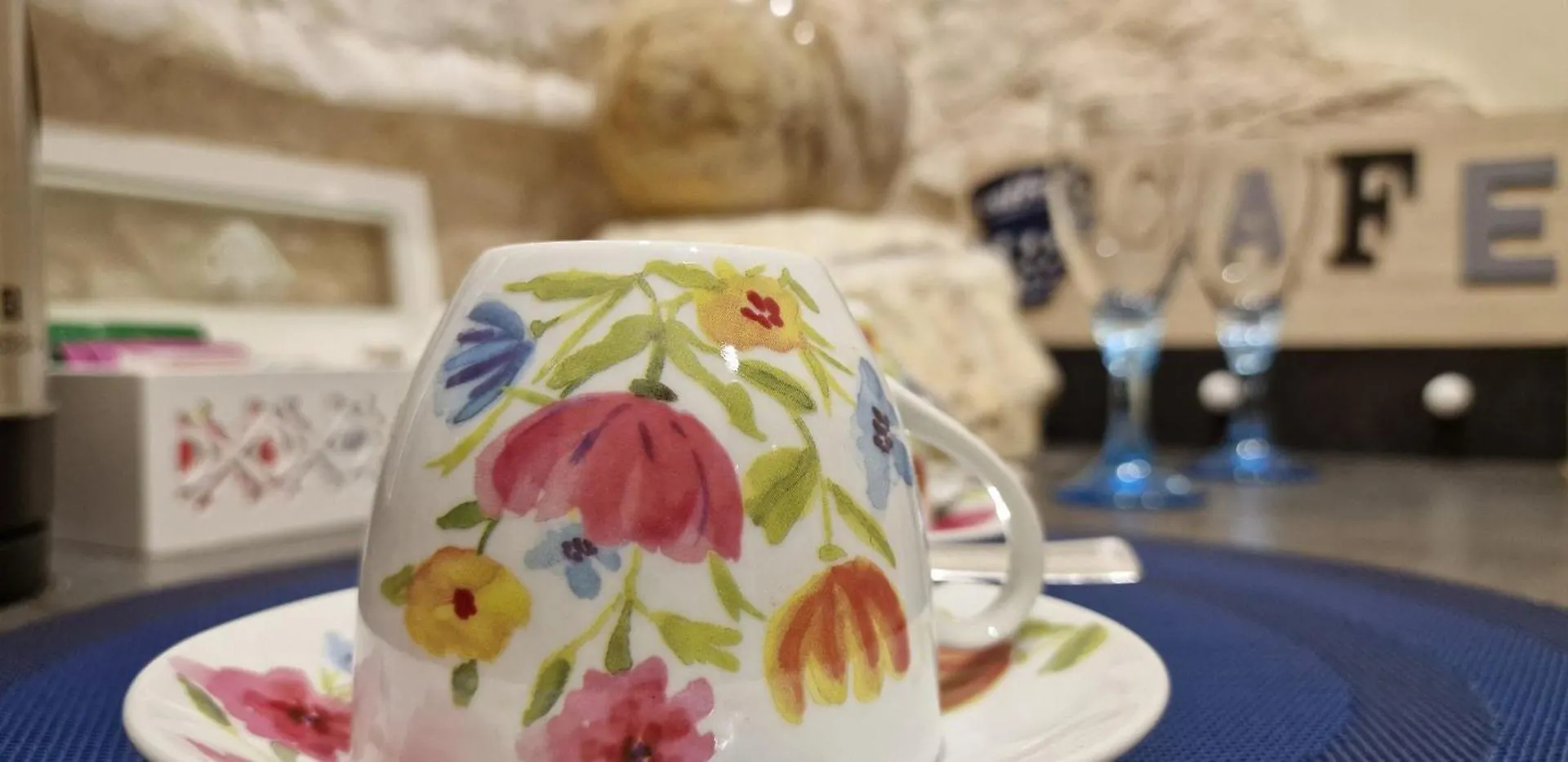 Pitta Room Suite & Private Spa Катания